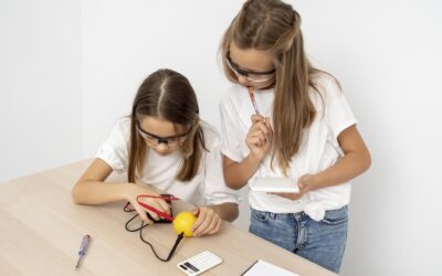 SCINTILLE: NASCE IN SARDEGNA IL PODCAST DEI RAGAZZI e delle ragazze SULLA SCIENZA E IL FUTURO